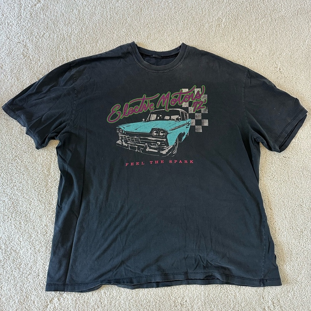 Brandy Melville Graphic Black Tee